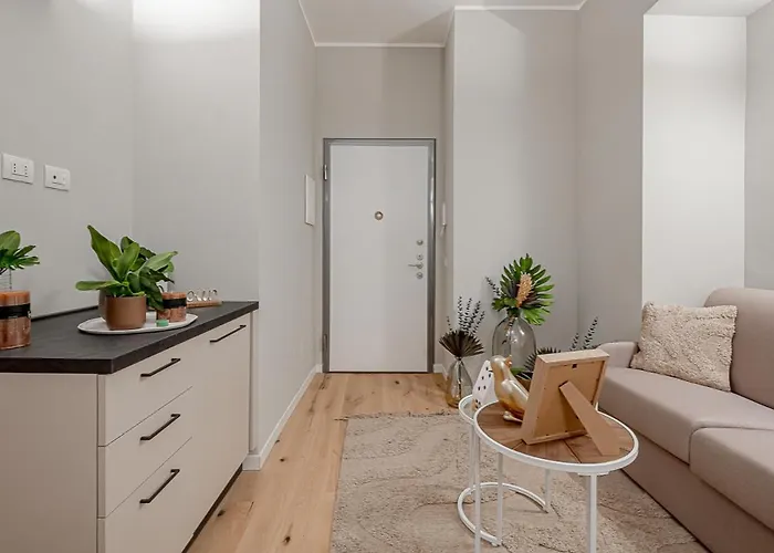 New! Duomo-san Siro - Super Cute Modern Apt, 15mins To Duomo! *