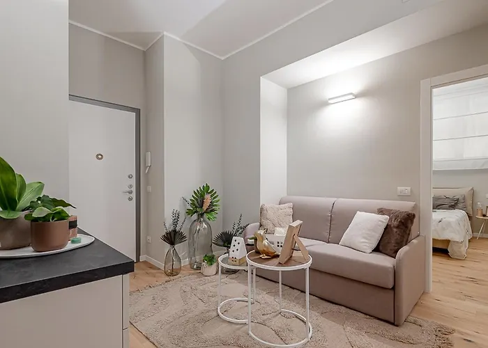 New! Duomo-san Siro - Super Cute Modern Apt, 15mins To Duomo! Milano