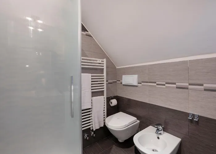 Luxury Piola - 7sundays *