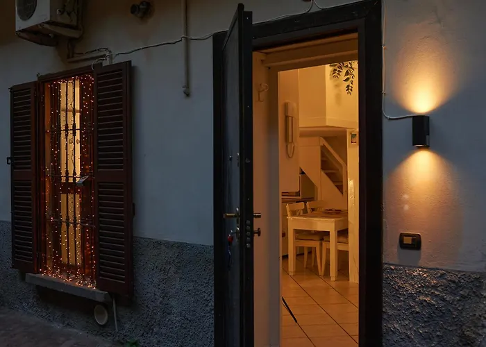 Isola Brera Duomo - Antica Atmosfera - Lovable Cozy アパート *
