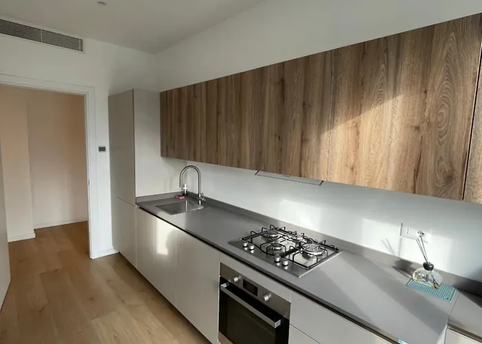 Appartamento Trilocale Con Vista E Due Bagni Metro Blu Piazza Frattini