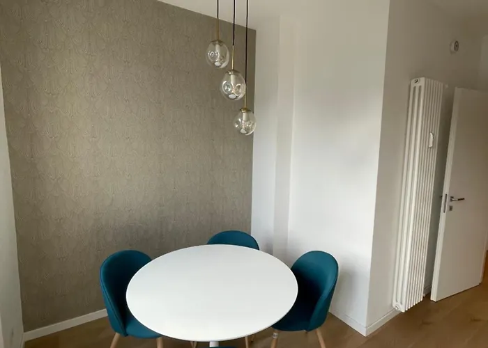 Trilocale Con Vista E Due Bagni Metro Blu Piazza Frattini Milano