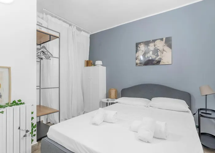 Design-m2 Moscova-centrale Fs-wifi-netflix Lägenhet *