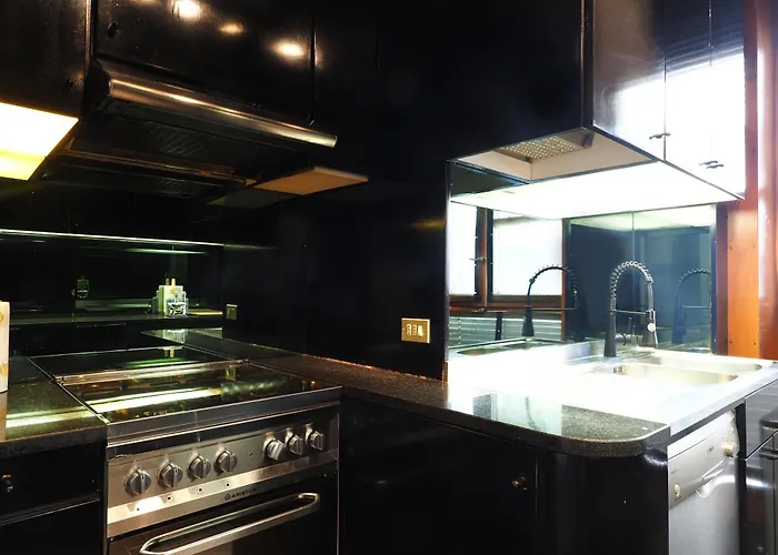 Daire San Babila Centre *