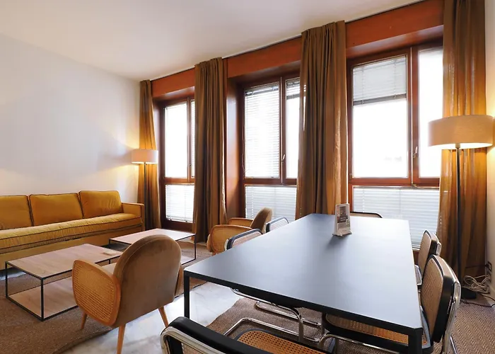 Daire San Babila Centre *