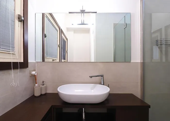 Daire San Babila Centre