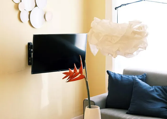 Comecasa 2 Bedrooms In Via Curtatone * Milano