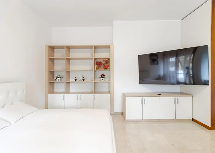 Moncler House Navigli