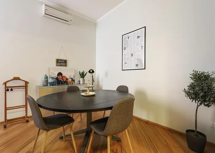 Real Jewel In Cadorna Lejlighed