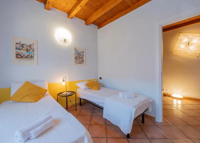 Silent Flat Between Duomo And Navigli 米兰