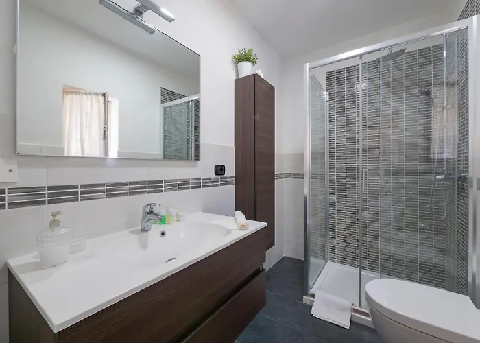 Silent Flat Between Duomo And Navigli