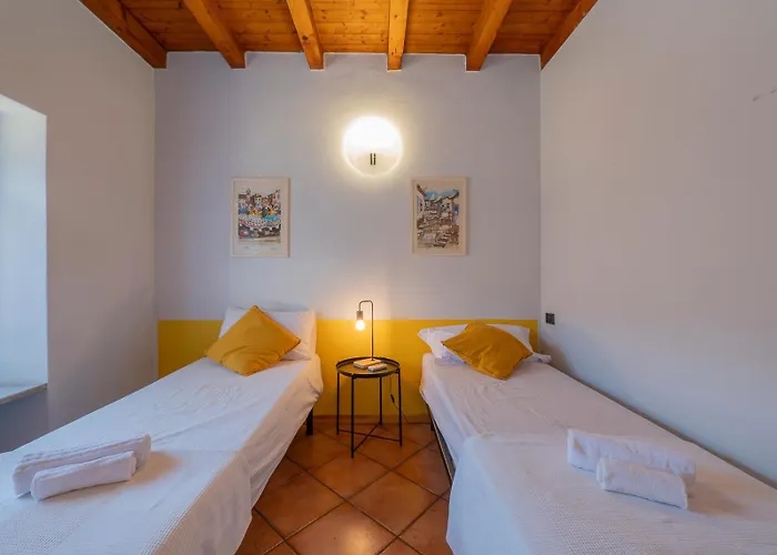 Silent Flat Between Duomo And Navigli