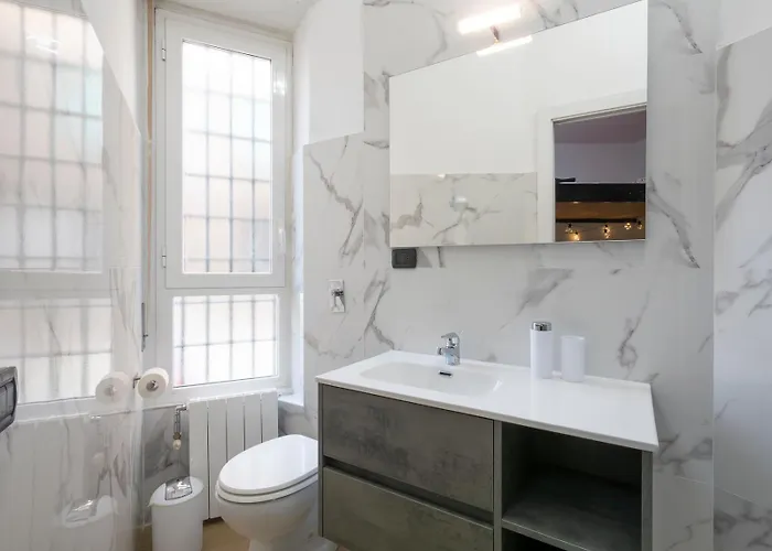 Romantica, Metro A 20m, Duomo E A 10 Min, Isola Апартаменты