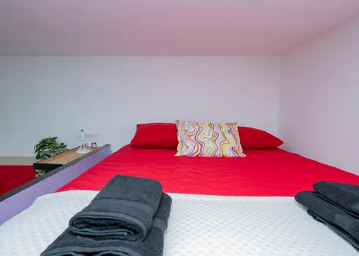 Apartment Romantica, Metro A 20m, Duomo E A 10 Min, Isola *