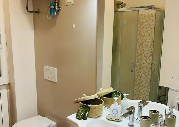 Chiara 18 - M4 Metro Blu Apartment Milan