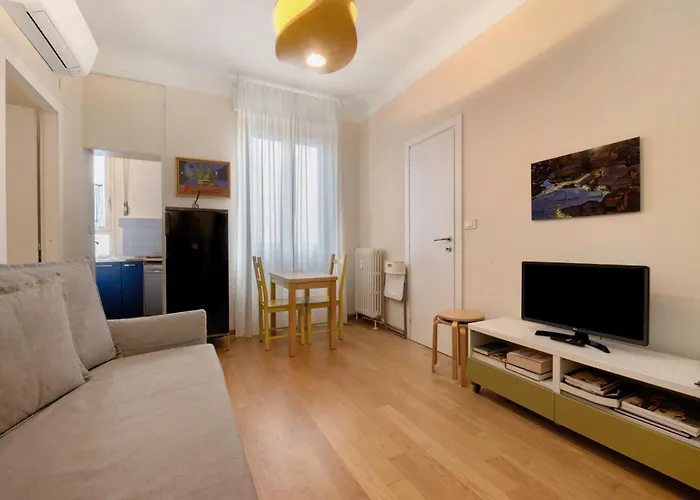 Comfy And Quiet, Great Location