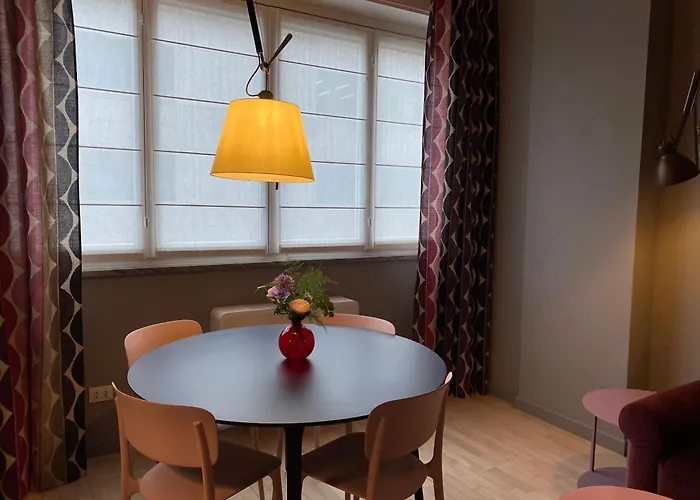 Cozy Open Space - Colonne ミラノ