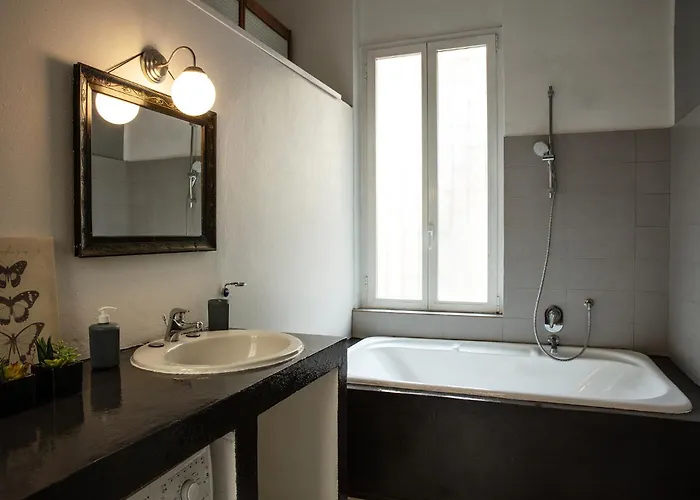 Dehomes - Casa Sui Navigli A Pochi Passi Dal Duomo Lejlighed