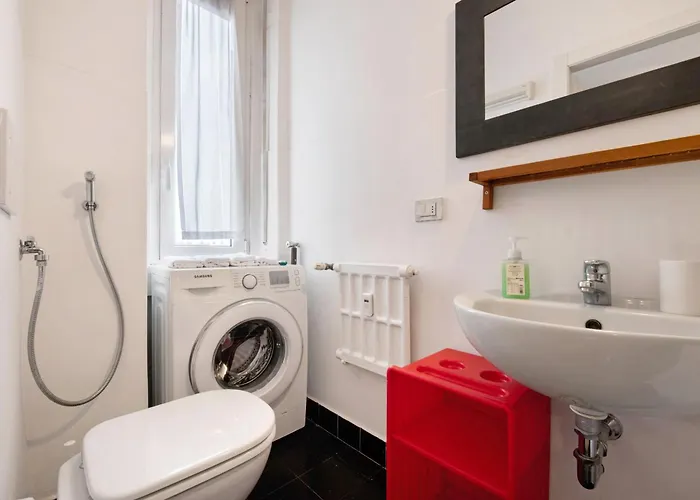 Comfy And Quiet, Great Location