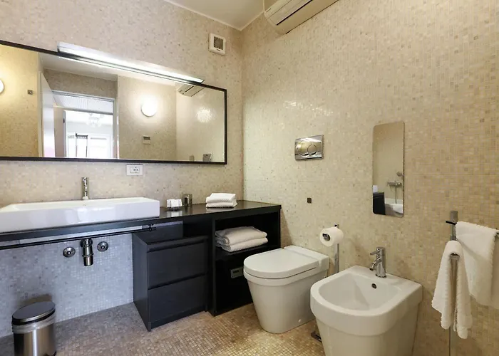 Contempora - Cavallotti 13 - 2 Bedroom With Balconies- B71 Милан