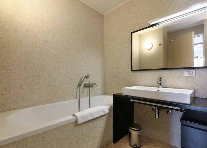 Contempora - Cavallotti 13 - 2 Bedroom With Balconies- B71 * Милан