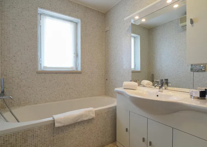 Elegante, Spazioso E Silenzioso Nel Cuore Di Appartement *