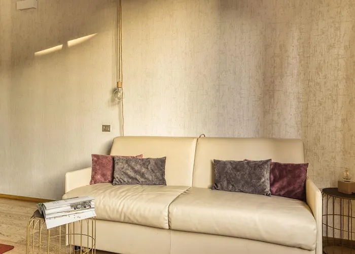 Just Urban - Bright Penthouse - Heart Of 10 Min To Duomo Apartmán