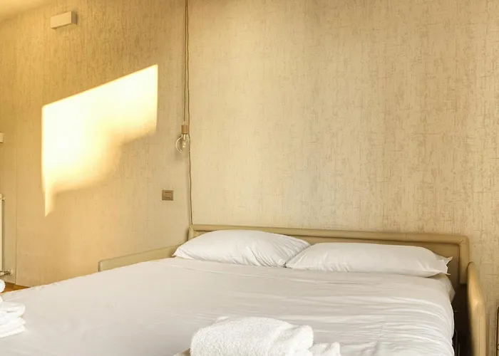 Just Urban - Bright Penthouse - Heart Of 10 Min To Duomo * Milán