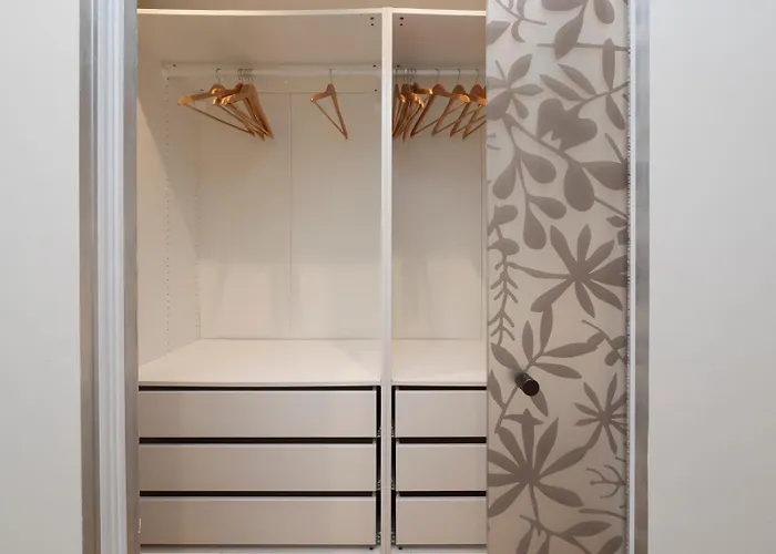 Elegante E Luminoso Con Box Auto A Pochi Passi Da Metropolitana M4 Apartamento *