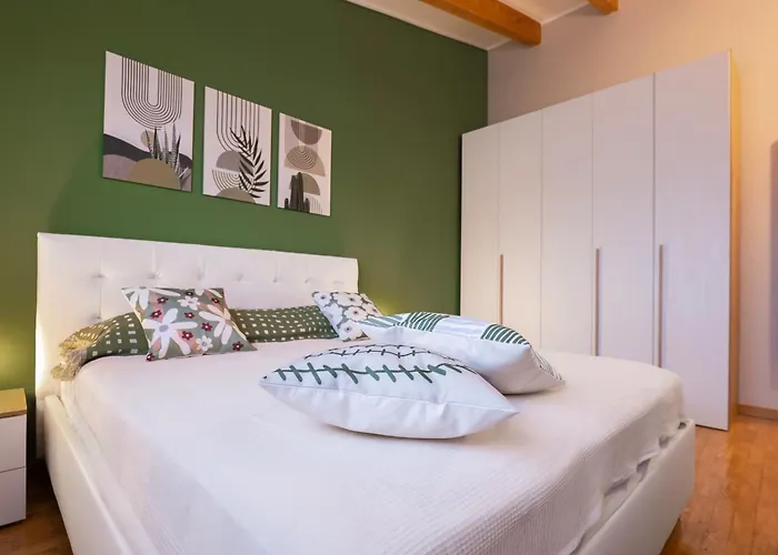 I Host - Modica 20 * Milano