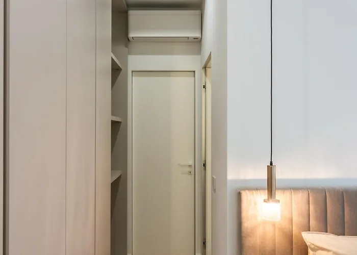 White House Con Posti Auto Appartamento