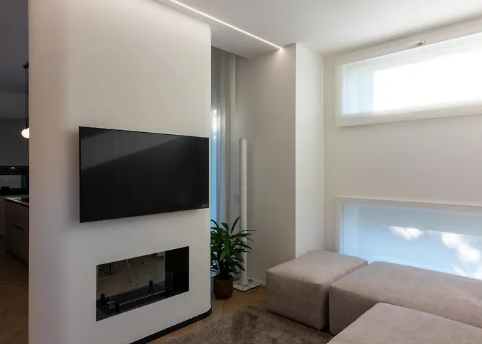 White House Con Posti Auto Appartamento