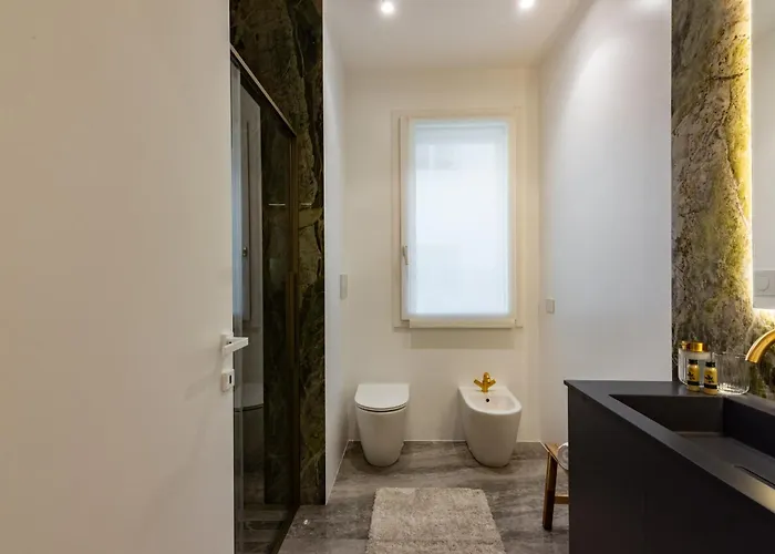 White House Con Posti Auto Appartamento