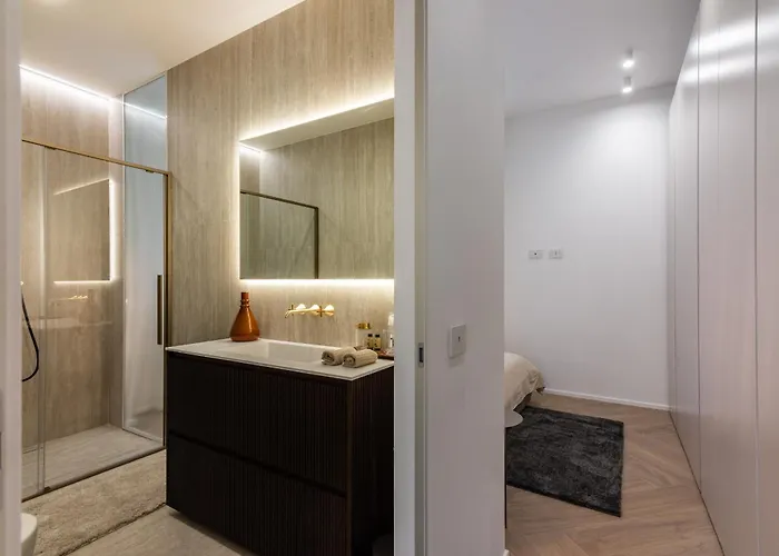 White House Con Posti Auto Appartamento