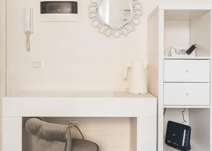 Tranquillo E Raffinato Monolocale Vicino Ptromana *