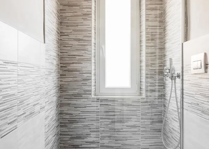 Tranquillo E Raffinato Monolocale Vicino Ptromana * ミラノ