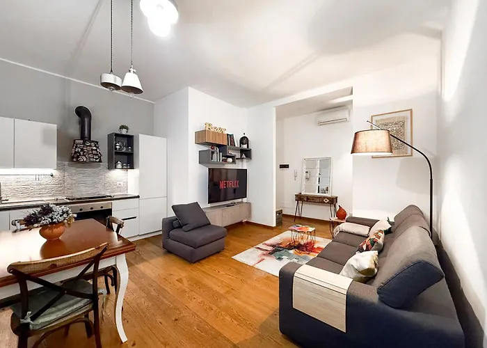 Apartmán Trilocale Ampio E Luminoso, A 150m Dalla Metro *