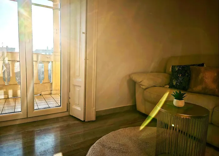 Spacious Near Metro Loreto *