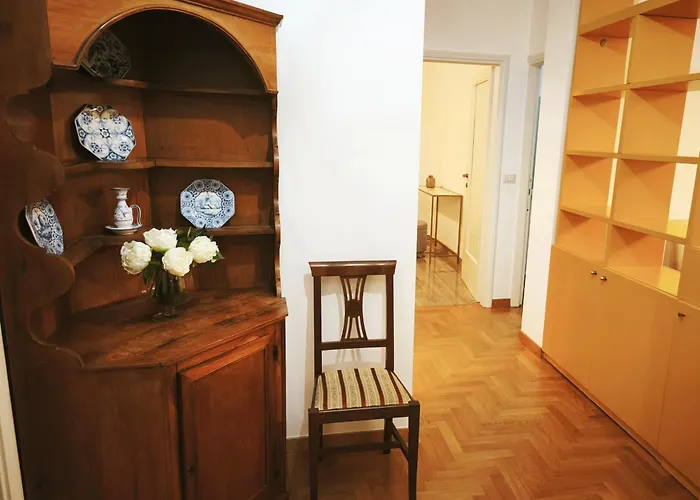 Spacious Near Metro Loreto מילאנו