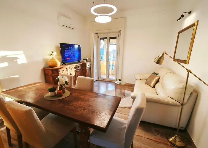 Spacious Near Metro Loreto דירה