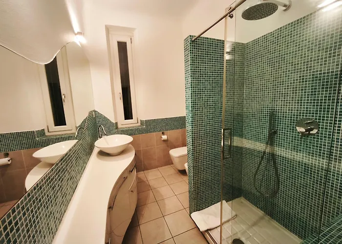 Spacious Near Metro Loreto Appartamento *