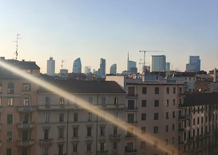 דירה Spacious Near Metro Loreto מילאנו