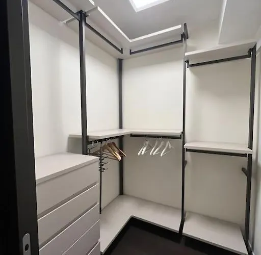 Luxury Close To Citylife, Metro & Dining בית נופש מילאנו