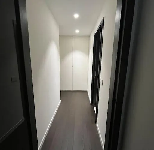 Luxury Close To Citylife, Metro & Dining