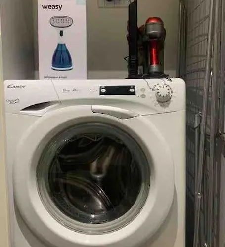 בית נופש Luxury Close To Citylife, Metro & Dining