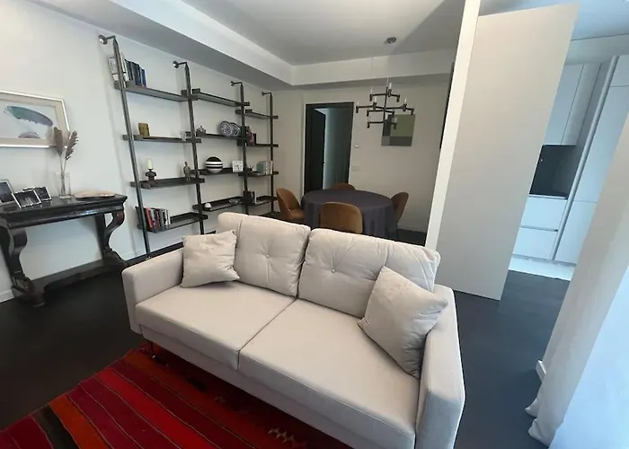 Luxury Close To Citylife, Metro & Dining * ميلان