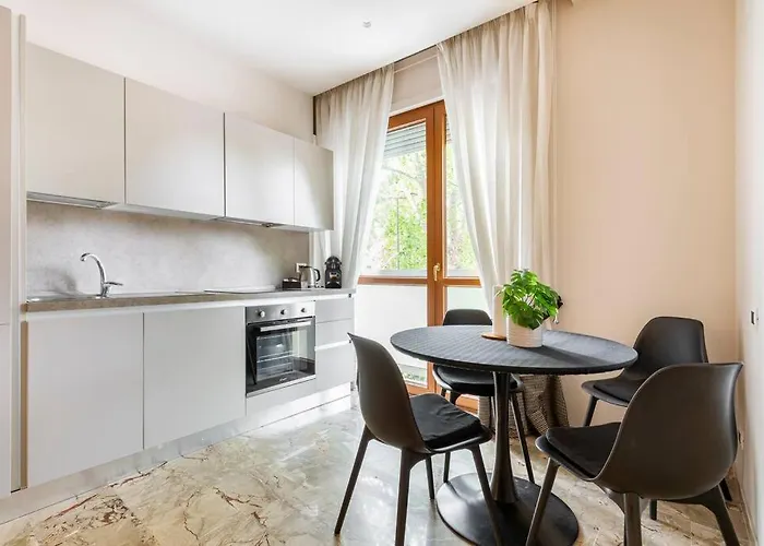 Duomo-centrale Eco Design Close To Subway アパート ミラノ