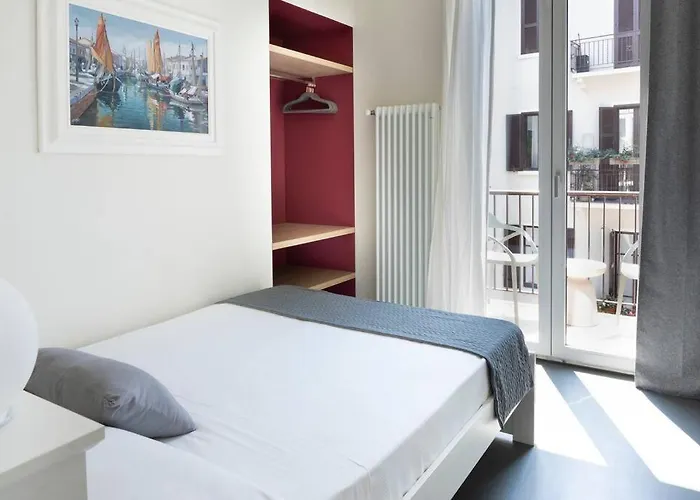 Apartment 3-bedroom Design House San Babila-tricolore-m4 *
