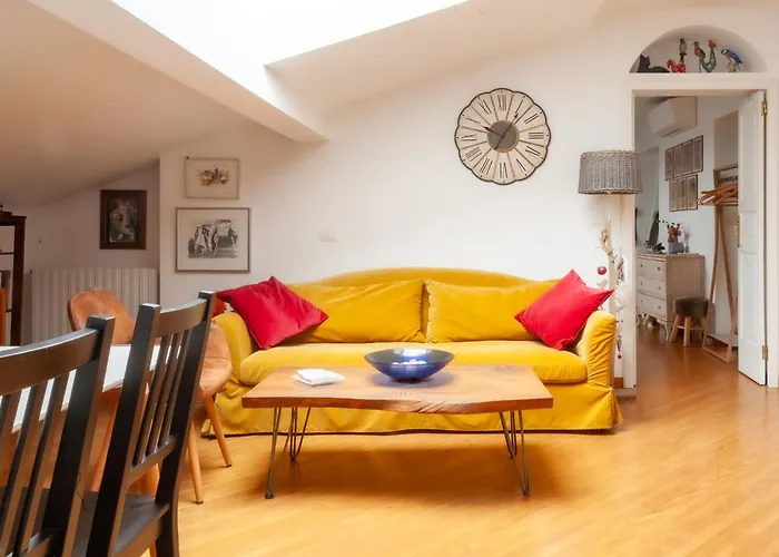 Quite And Lovely Attic - Paolo Sarpi 8 - Location Apartamento Milão