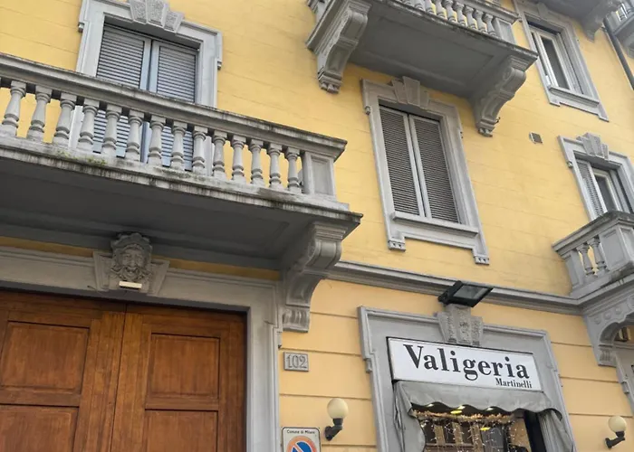 Peony House - 10 Min Duomo Apartamento Milán